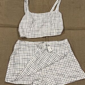 White and Black Checkered Crop Top and Shorts Set Abercrombie & Fitch